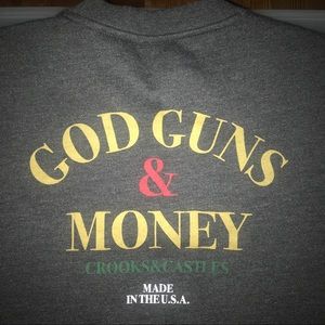 CROOKS AND CASTLES SWEATER SIZE MEDIUM